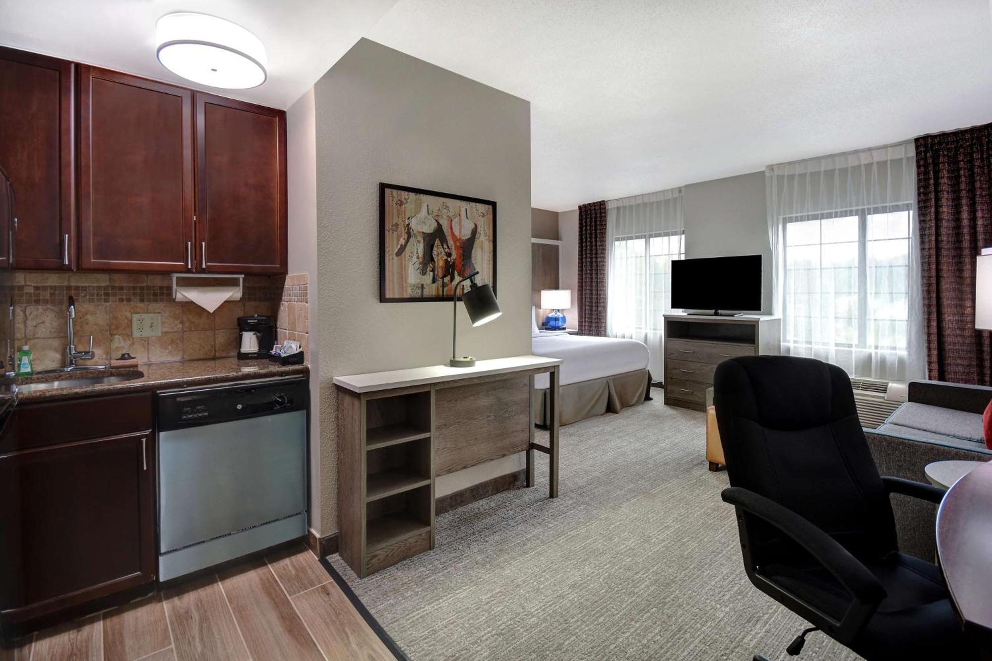 Homewood Suites Newport News - Yorktown By Hilton Exterior photo